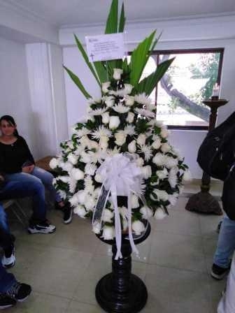 funerarias-campo-de-paz-sala-villanueva-cementerios-condolencias-salas-villanuevasinceramente-conmovido-nos-unimos-en-el-recuerdo-y-el-pesar-de-la-inolvidable-perdidarf-39